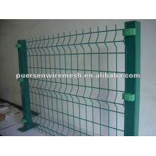Galvanizado barato y panel revestido PVC de la cerca del acoplamiento de alambre de metal